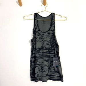 Nike NWT Dri-Fit Black & Gray Swirl Stay Cool Training Tank Top Large Christmas
